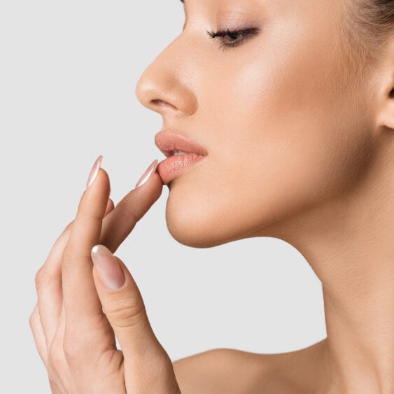 lipcare.jpg__PID:30ac4d83-427e-4c48-a134-810f46053b2d