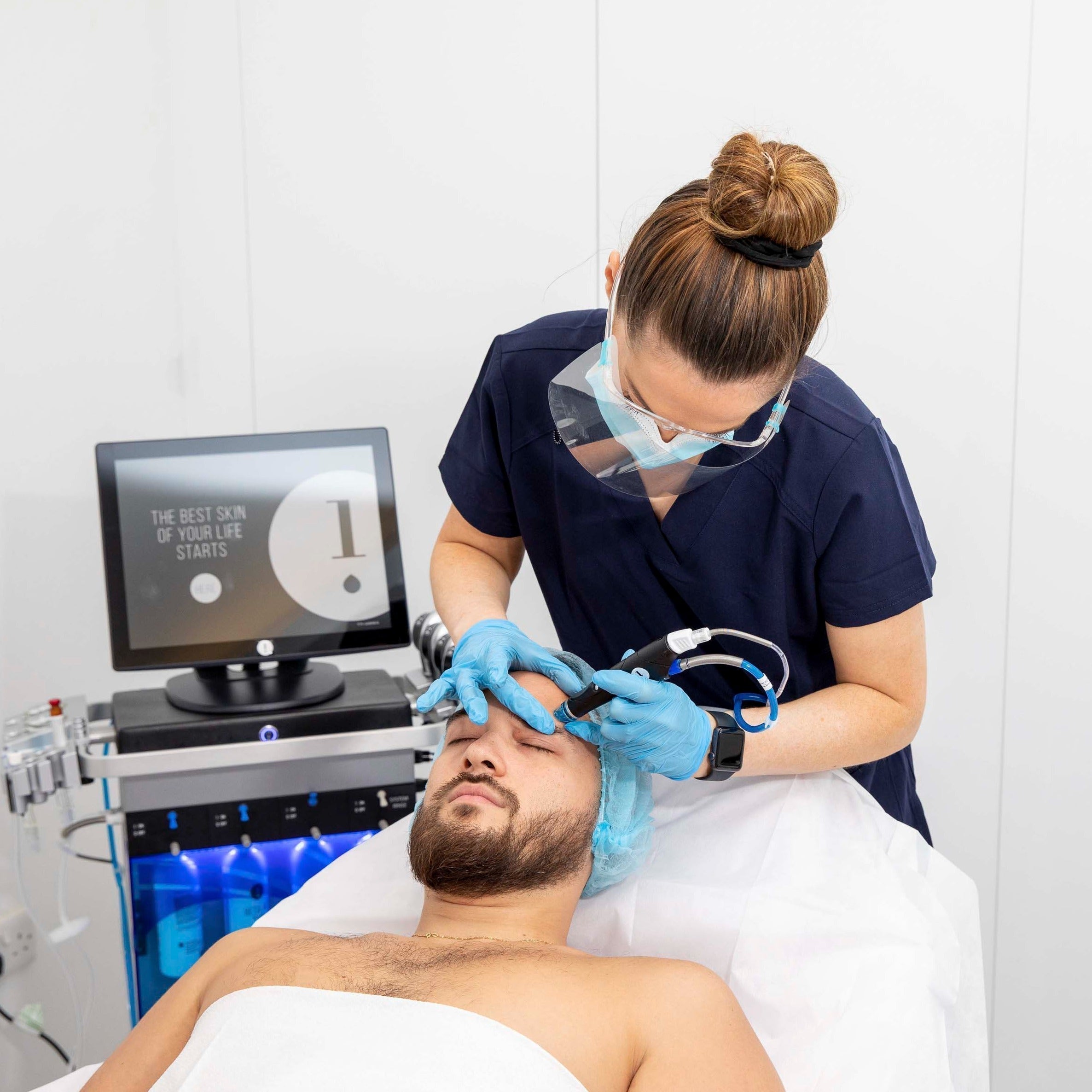 Signature HydraFacial 30-Mins Course of 4 (save up to €251)