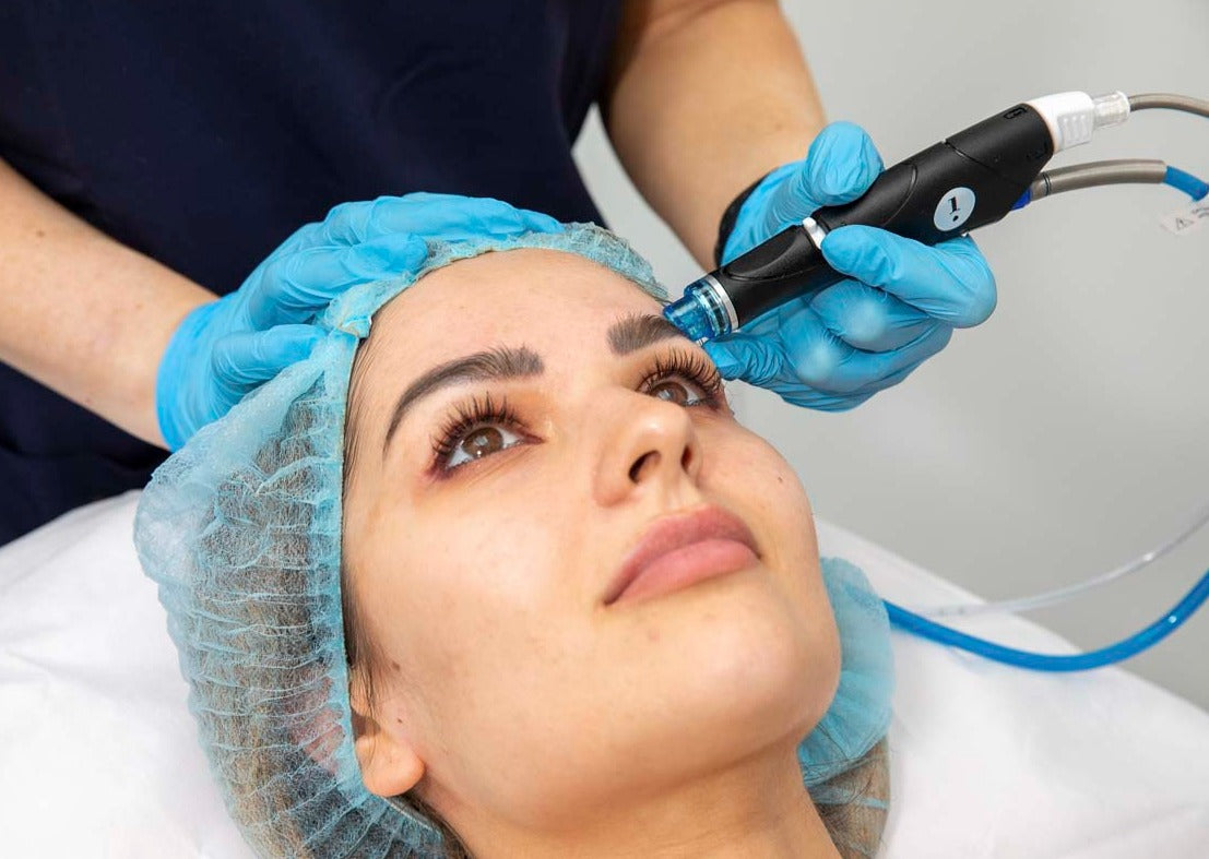 Platinum 6-Step HydraFacial 50-Mins Course of 2 with LED (save €101)